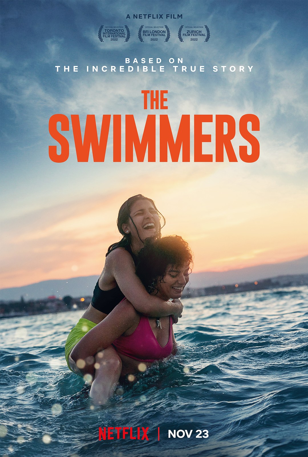 Affiche officielle du film The Swimmers